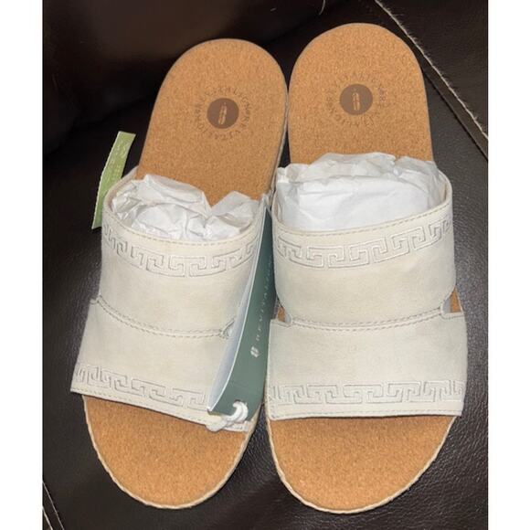 New Women's Waco Fiona Slide in Oatmeal Size 7.5 Suede Leather Greek Design - Picture 2 of 12